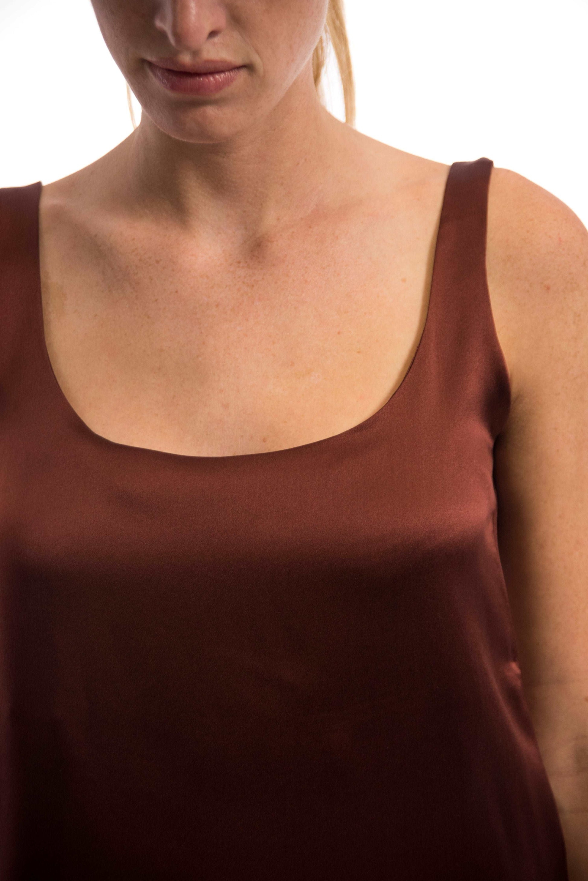 Emma - maroonhemdje zijden kleding zijde vrouwen bustier dupion zomers duurzaam chique dames topje topjes hemdjes silk appeal amsterdam