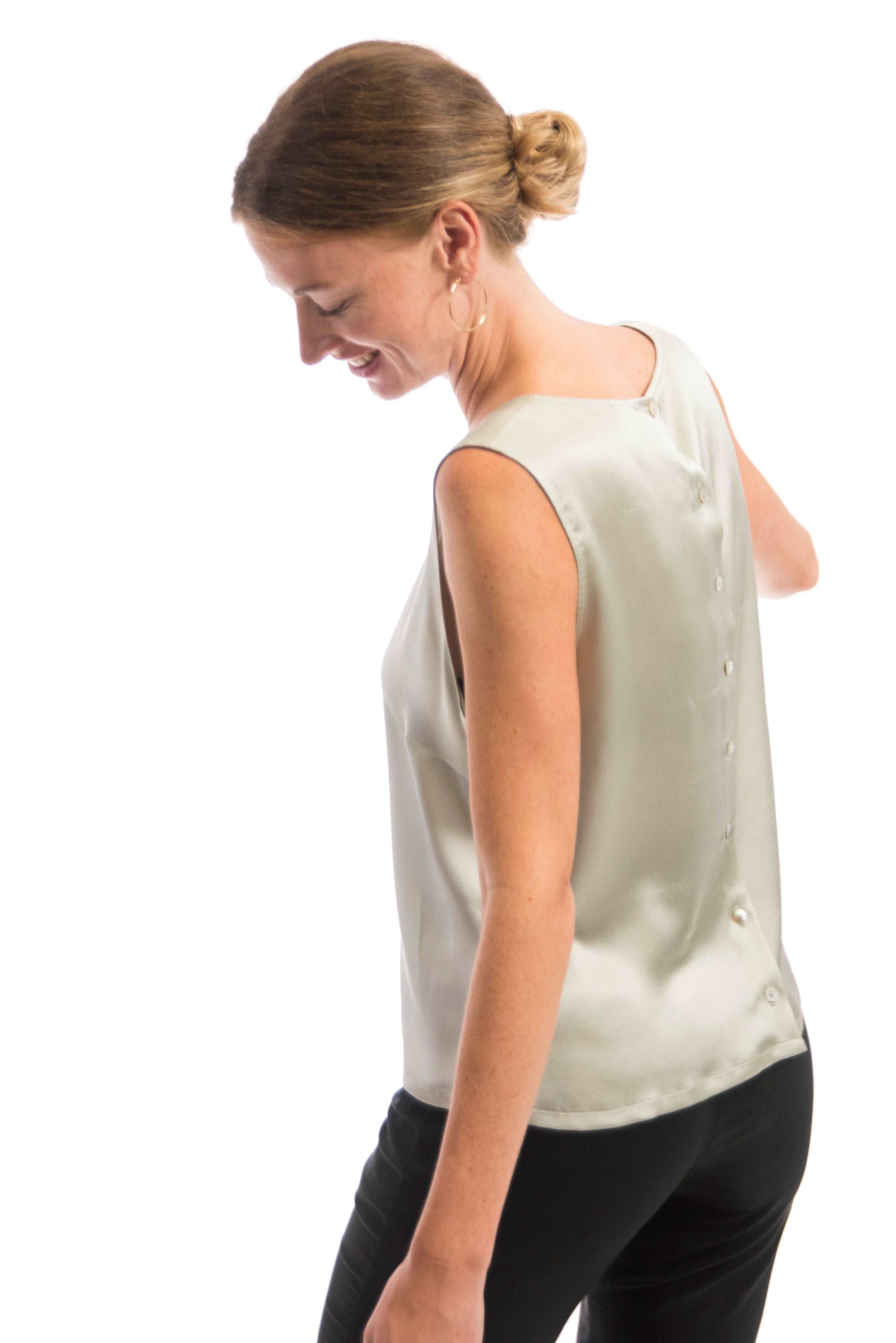 Yoya - salie hemdje zijden kleding zijde vrouwen zomers duurzaam chique dames topje topjes hemdjes 